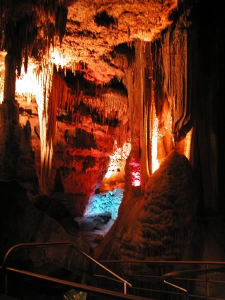 Maramec Caverns